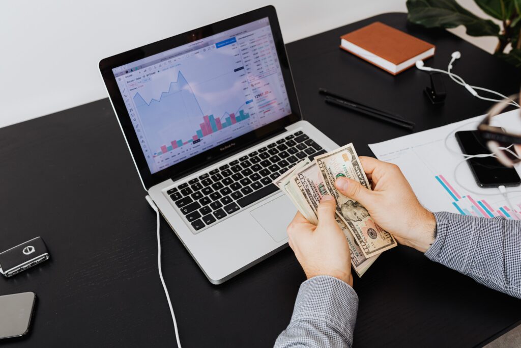 ganar dinero por internet como principiante