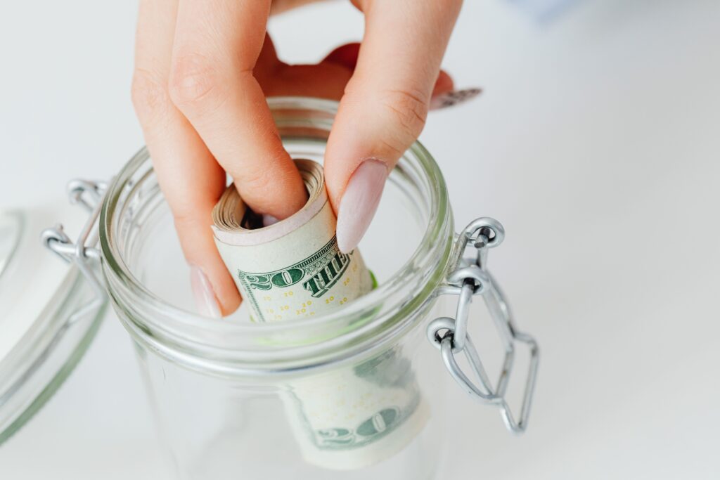 Cómo ahorrar dinero cada mes aunque ganes poco